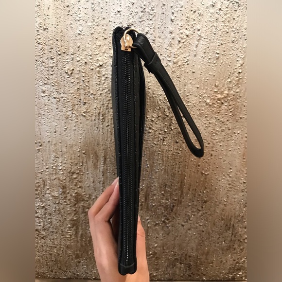 NWOT Anne Klein Black Logo Embossed Wristlet Wallet Clutch Bag - Picture 6 of 14